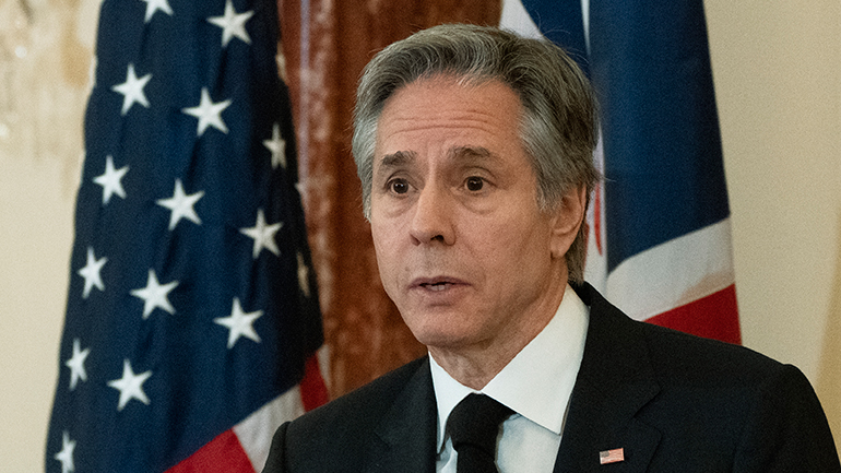 Ο Μπλίνκεν έφτασε στο Κάιρο, τον πρώτο σταθμό της περιοδείας του στη Μέση Ανατολή